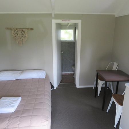 Whanganui Seaside Holiday Park Hotel Стая снимка