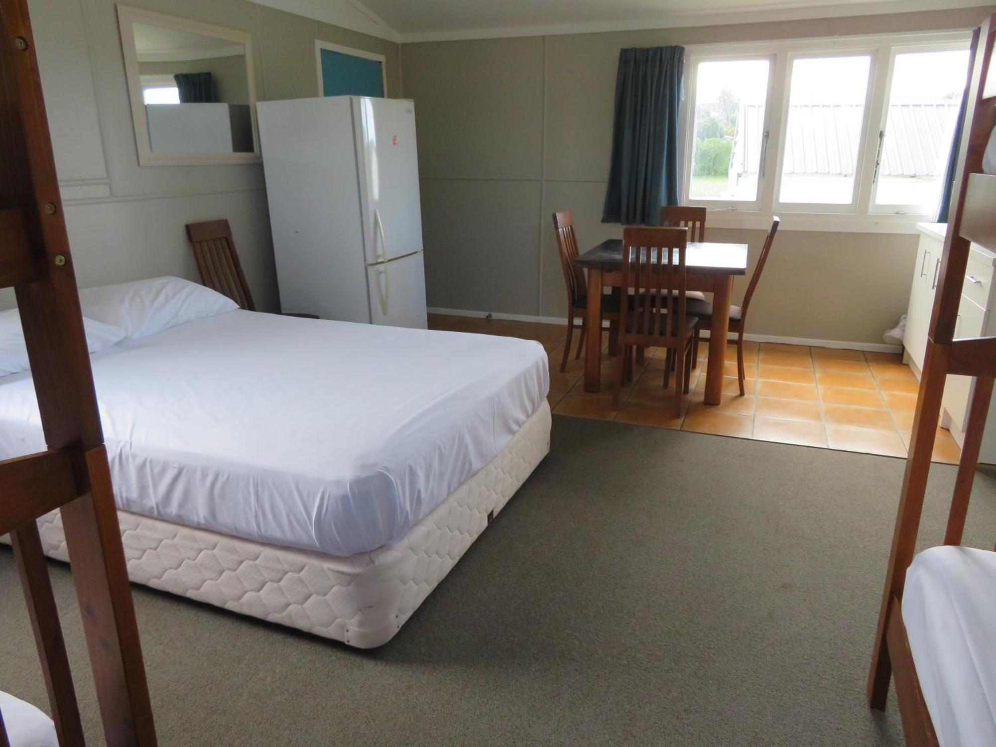 Whanganui Seaside Holiday Park Hotel Стая снимка